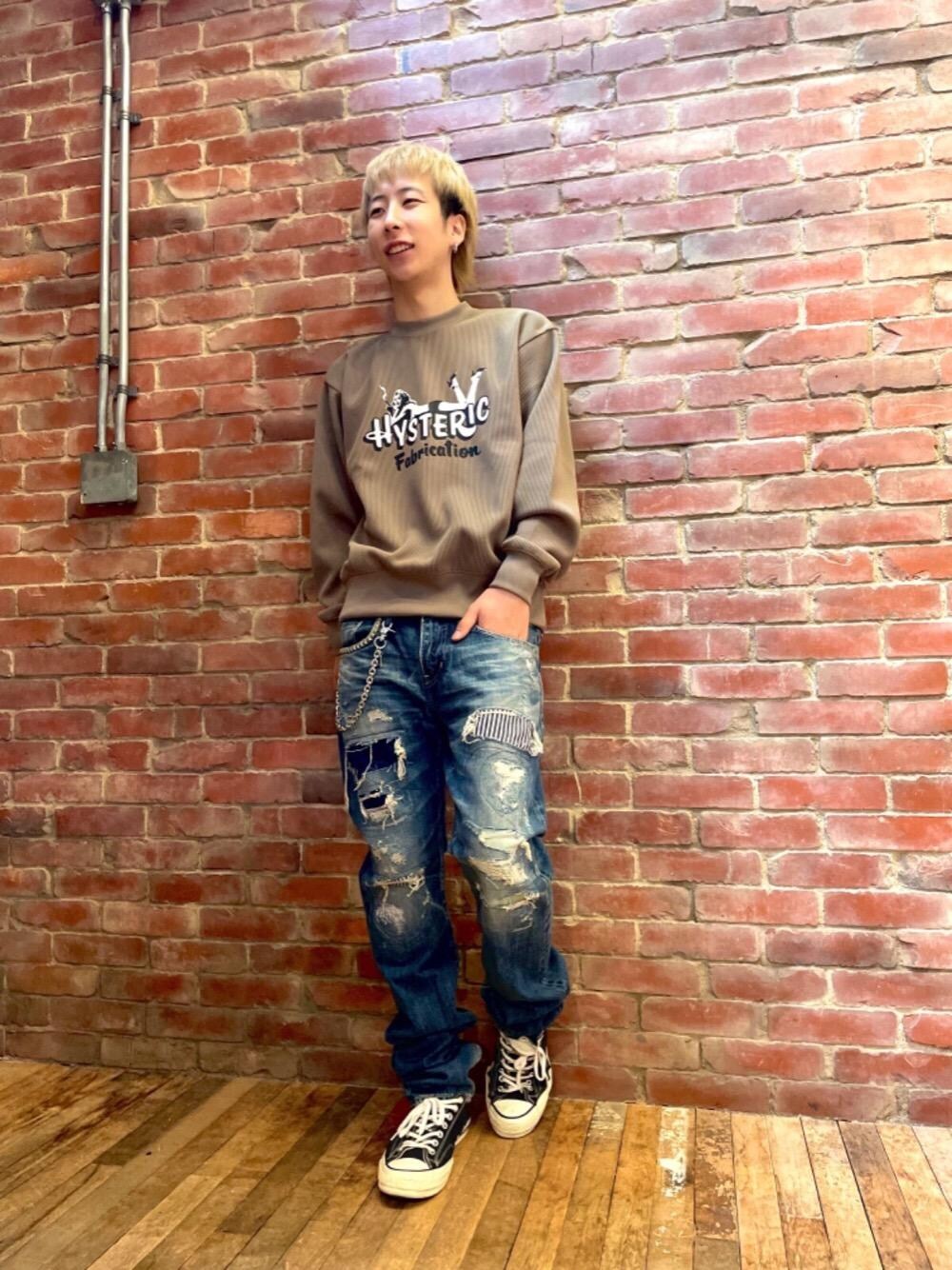 「カジュアルコーデ、ヒステリックグラマー、秋コーデ、アメカジコーデ、グランジコーデ、でにむ、hysteric glamour、らふこーで」｜「HYSTERIC GLAMOURのWOMAN ON SKULL PICKウォレットチェーン（ウォレットチェーン、シルバー系）」を使った、tomoyaさん（メンズ・174cm）の夏コーディネートの1枚目の写真