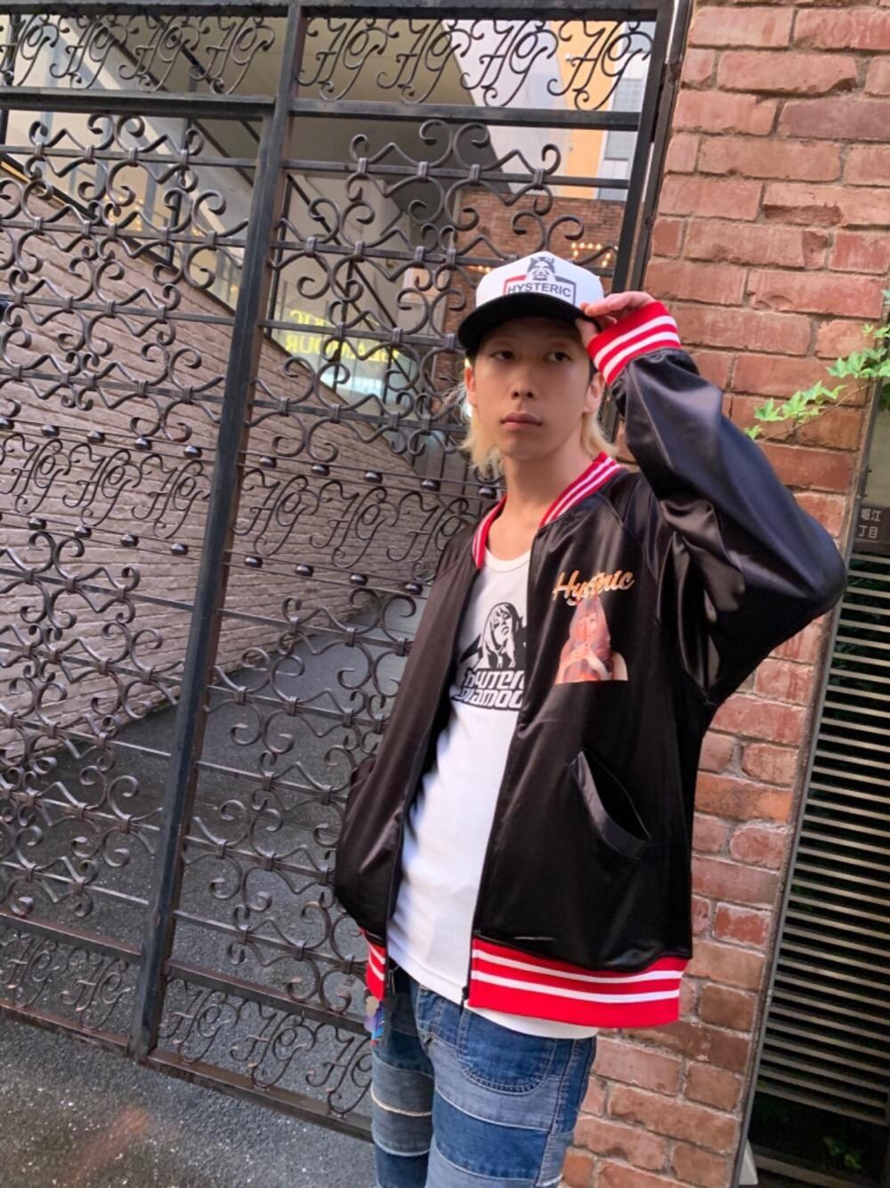 「カジュアルコーデ、ヒステリックグラマー、秋コーデ、hysteric glamour」｜「HYSTERIC GLAMOURのTRIANGLE WOMAN タンクトップ（タンクトップ、ホワイト系）」を使った、tomoyaさん（メンズ・174cm）の秋コーディネートの1枚目の写真