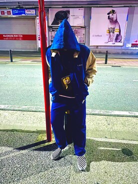 「XLARGE（エクストララージ）のアイテム（ジャケット/アウター、ブルー系）」を使った、tokuさん（メンズ）の冬コーディネート