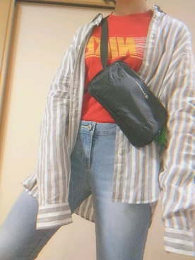 「アイテム（バッグ）」を使った、舞さん（レディース・155cm・10代）の秋コーディネート