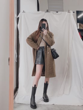 「LOVFEE（ラッフィ）のアイテム（ジャケット/アウター）」を使った、Vivi Huさん（レディース・159cm）の冬コーディネート