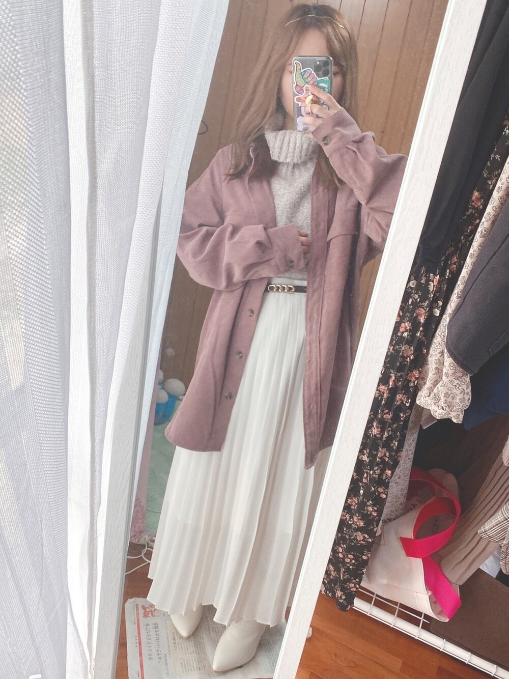 「年末WEAR感謝祭、冬コーデ、ピンク、プチプラコーデ、プチプラ、低身長コーデ、低身長、ニット、コーデュロイ、くすみカラー」｜「WEGOのWEGO/【4点セット】メタルカチューシャ（カチューシャ、ゴールド系）」を使った、詩星さん（レディース・139cm）の冬コーディネートの1枚目の写真