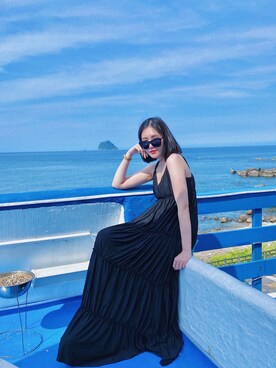 「Bershka（ベルシュカ）のアイテム（ワンピース、ブラック系）」を使った、Lauren .Tさん（レディース・168cm）の夏コーディネート