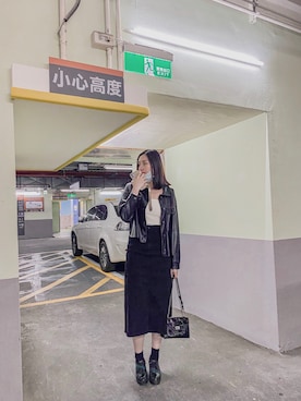 「PULL&BEAR（プルアンドベア）のアイテム（シューズ）」を使った、Lauren .Tさん（レディース・167cm）の秋コーディネート
