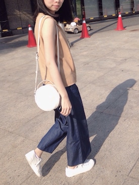 「GU（ジーユー）のアイテム（デニムパンツ、ブルー系）」を使った、xinさん（レディース・162cm）の春コーディネート