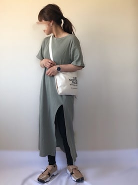 「リップスター」｜「アイテム（腕時計）」を使った、uaさん（レディース・153cm）の春コーディネート