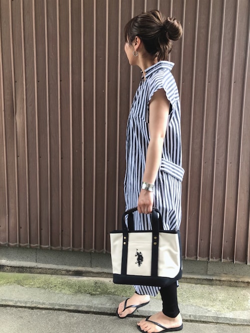 シルバーピアス コーデ