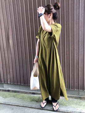 「petitcro（プティクロ）のpetitcro  ワイドバングル PCKB1901001（バングル/リストバンド）」を使った、uaさん（レディース・153cm）の夏コーディネート