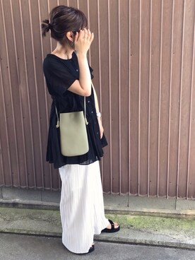 「petitcro（プティクロ）のpetitcro  ワイドバングル PCKB1901001（バングル/リストバンド）」を使った、uaさん（レディース・153cm）の夏コーディネート