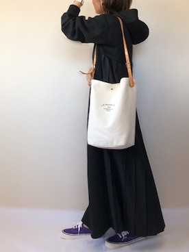 「アントマリーズ」｜「アイテム（アナログ腕時計）」を使った、uaさん（レディース・153cm）の秋コーディネート