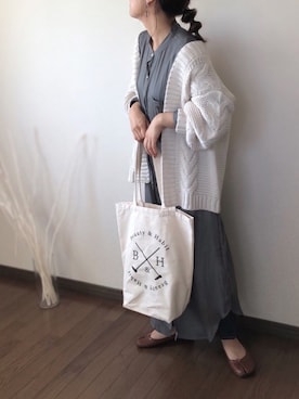 「ロゴトート」｜「アイテム（シャツワンピース）」を使った、uaさん（レディース・153cm）の秋コーディネート