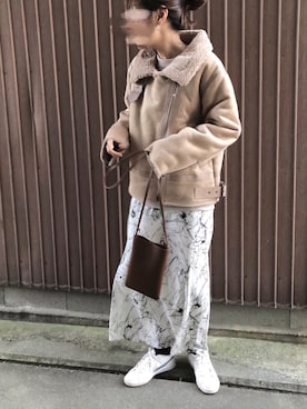 「ママファッション」｜「アイテム（ムートンコート）」を使った、uaさん（レディース・153cm）の秋コーディネート