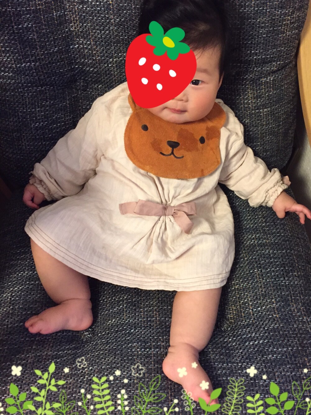 「くまちゃんスタイ、リボンワンピ、0歳6ヶ月、はるコーデ」｜「フィセルのアイテム（ワンピース、ピンク系）」を使った、ジャスミンさん（キッズ・70cm）の春コーディネートの1枚目の写真