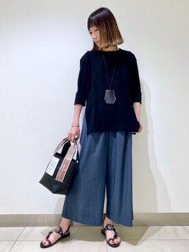 「FEMMENT（ファモン）のアイテム」を使った、HONTOMOさん（レディース・161cm）の春コーディネート