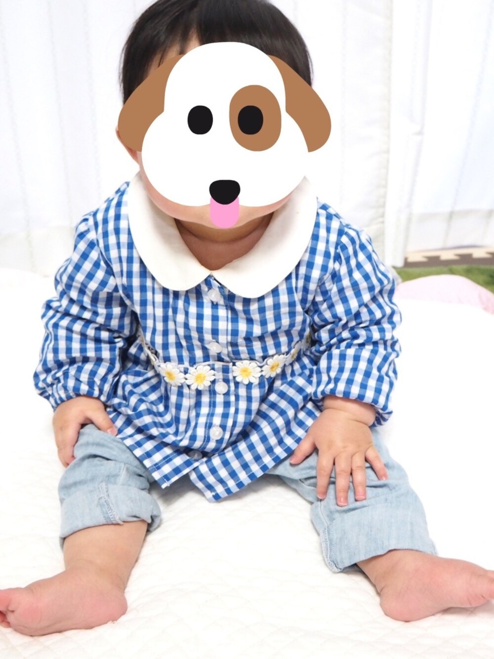 「春、カジュアルコーデ、デニム、チェック、ベビーコーデ、赤ちゃん、エリ付き、80cm、ベビーギャップ、GAP」｜「WILL MERYのWILL MERY デイジーチュニック（シャツ/ブラウス、ブルー系）」を使った、おもちさん（レディース・70cm）の春コーディネートの1枚目の写真