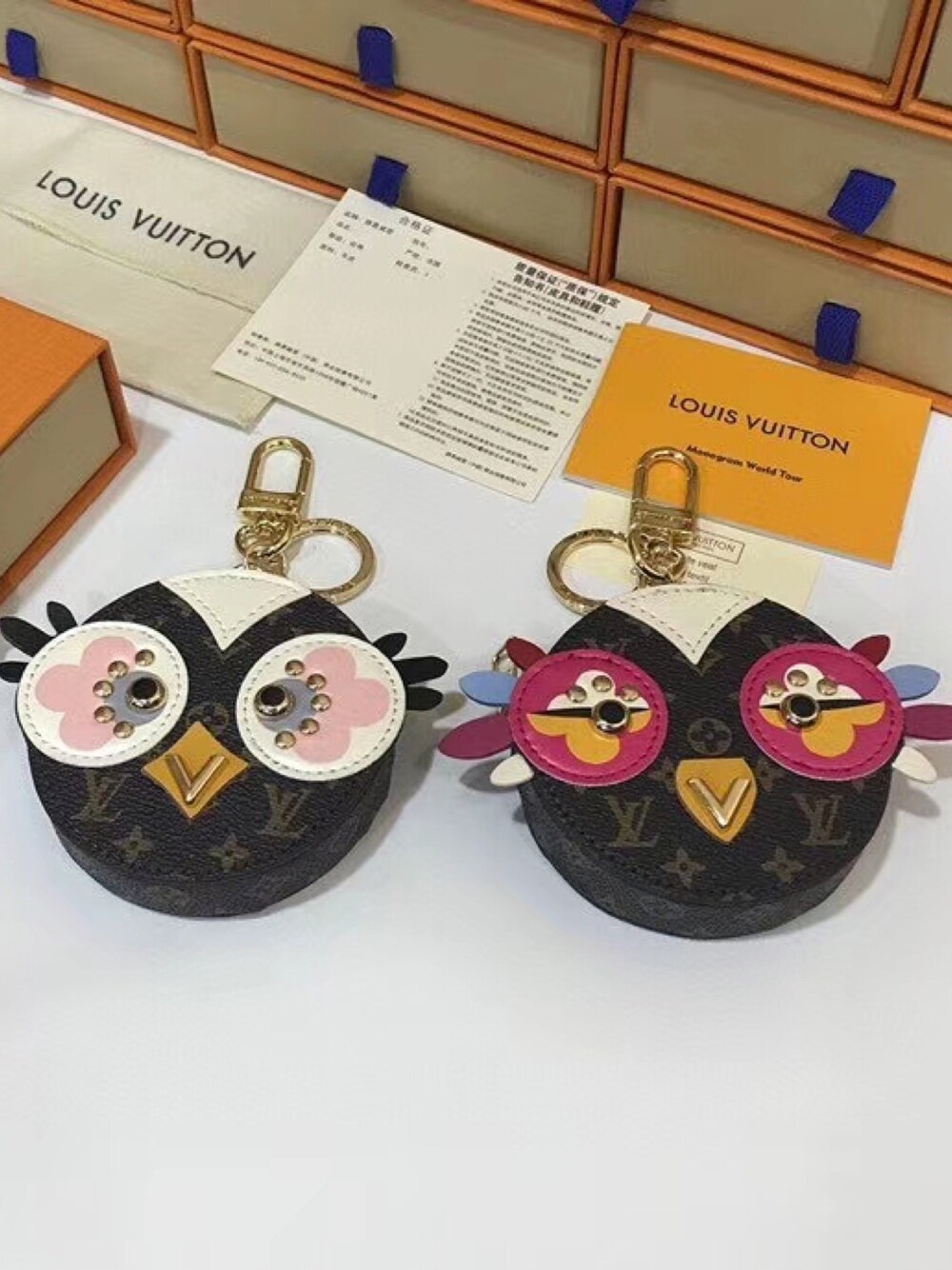 「出かけ、可愛い、革小物」｜「LOUIS VUITTONのアイテム（コインケース、その他）」を使った、amydazebu1さん（レディース・160cm）の夏コーディネートの1枚目の写真