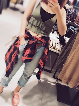 「PULL&BEAR（プルアンドベア）のアイテム（ジャケット/アウター、レッド系）」を使った、Vera Yangさん（レディース）の春コーディネート