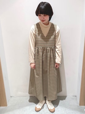 「レトロ」｜「アイテム（ジャンパースカート）」を使った、wakitaさん（レディース・155cm）の冬コーディネート