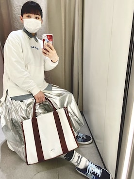 「MichaelKors」｜「アイテム（その他シューズ）」を使った、えな。さん（レディース・156cm）の春コーディネート