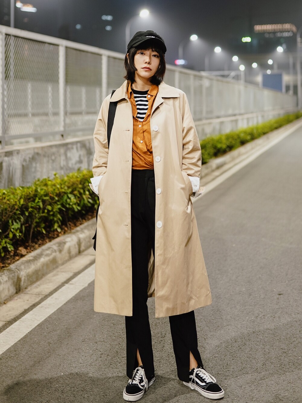 「冬コーデ、ootd、低身長、春コーデ、休日コーデ」｜「夜的密度のアイテム（トレンチコート、ベージュ系）」を使った、adaJさん（レディース・164cm）の冬コーディネートの1枚目の写真