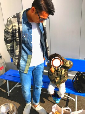 「ZARA（ザラ）のアイテム（シャツ/ブラウス、ブルー系）」を使った、ナカヤマさんさん（メンズ）の冬コーディネート