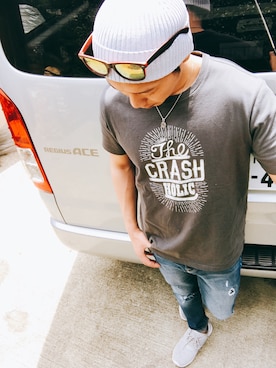 「GU（ジーユー）のアイテム（Tシャツ/カットソー、ブラック系）」を使った、ナカヤマさんさん（メンズ）の春コーディネート