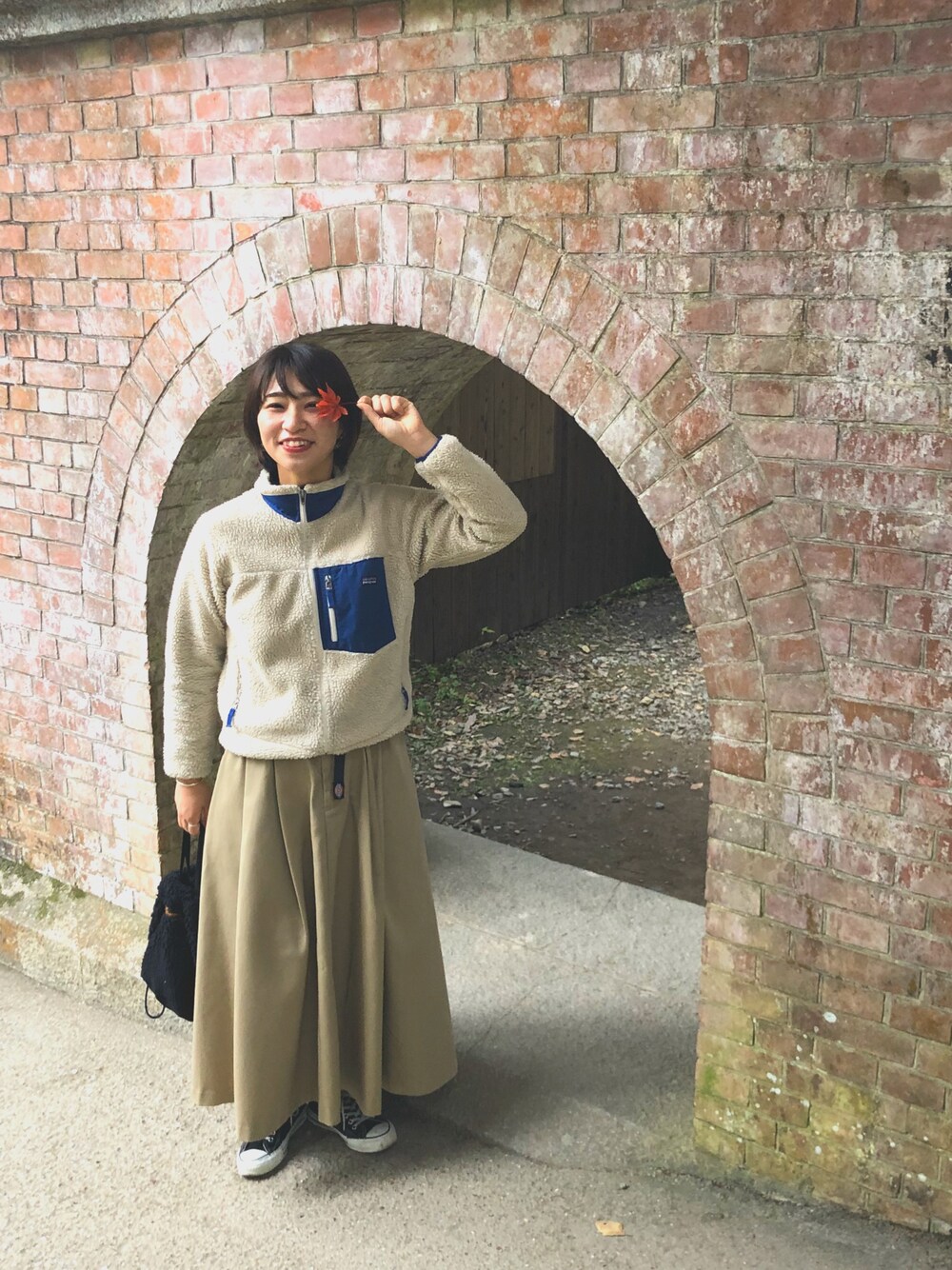 「休日スタイル、スニーカー、古着、patagonia、converse、napron、GRAMICCI、Dickies、カジュアル、パタゴニア」｜「patagoniaのアイテム（ジャケット/アウター、ホワイト系）」を使った、ちっちさん（レディース・163cm）の秋コーディネートの1枚目の写真