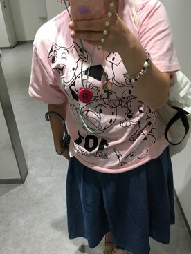 「101匹わんちゃん」｜「アイテム（デニムスカート）」を使った、みきゃんさん（レディース・156cm）の夏コーディネート