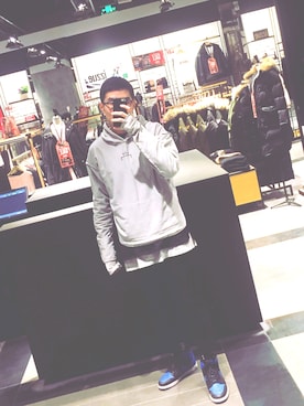 「CHOCOLATE（チョコレート）のアイテム」を使った、RY-Rycomさん（メンズ・177cm）の春コーディネート