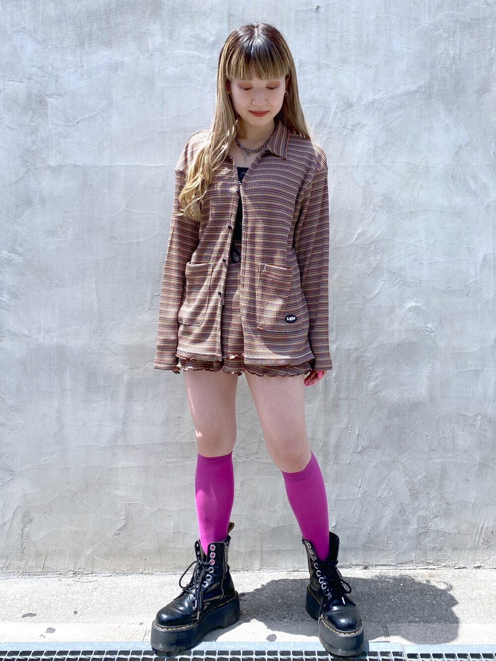 「ラクチンコーデ、x-girl」｜「X-girlのEASY JACKET（カーディガン/ボレロ、オレンジ系）」を使った、airiさん（レディース・152cm）の春コーディネートの1枚目の写真