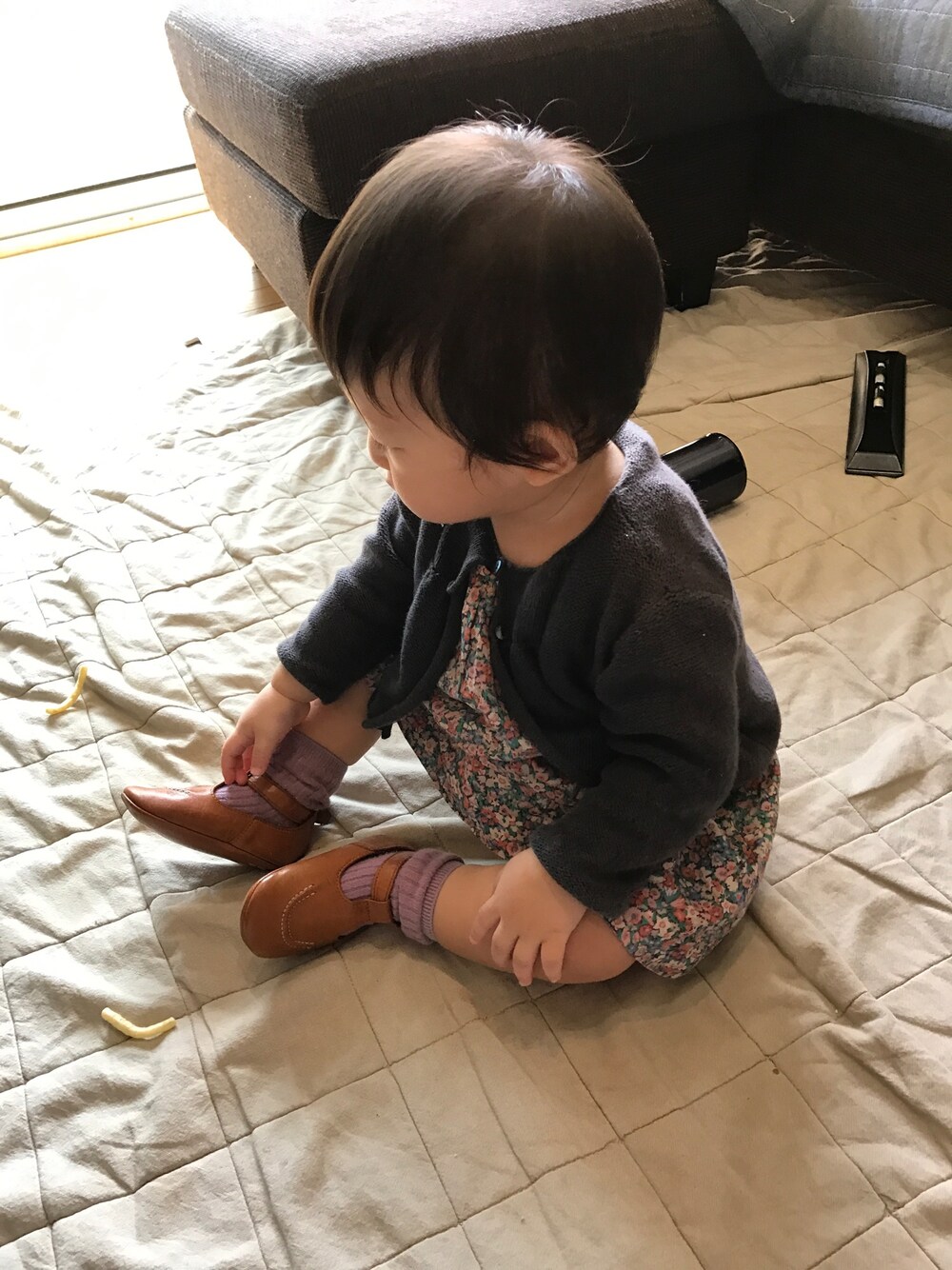 「秋、赤ちゃん、カジュアル、秋コーデ」｜「Bonpointのアイテム（ワンピース、パープル系）」を使った、ryunbeさん（キッズ・70cm）の秋コーディネートの1枚目の写真