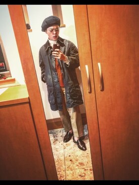 「アイテム（ステンカラーコート）」を使った、Cribsさん（メンズ・168cm・20代）の冬コーディネート