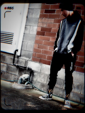 「adidas neo（アディダスネオ）のアイテム（ジャケット/アウター）」を使った、Qiwei Wuさん（メンズ・175cm）の冬コーディネート