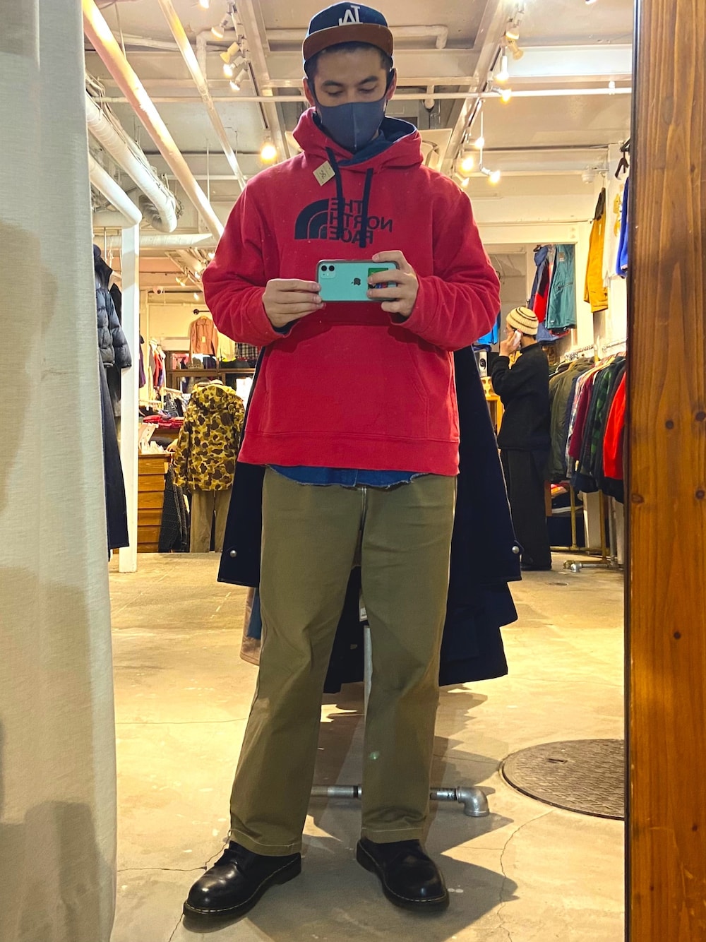 赤パーカー」のメンズ人気ファッションコーディネート - WEAR