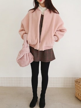 「アイテム（ノーカラージャケット、ピンク系）」を使った、66ガールズさん（レディース・158cm）の冬コーディネート