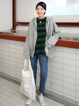 「ルーズフィット」｜66ガールズさん（レディース・167cm）の冬コーディネート