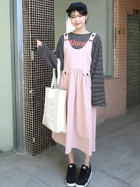 「ボーダーTシャツ」｜「アイテム（オールインワン・サロペット）」を使った、66ガールズさん（レディース・163cm）の冬コーディネート