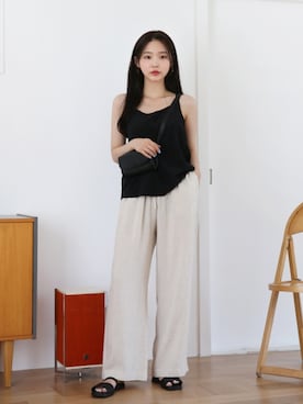 「アイテム（スラックス）」を使った、66ガールズさん（レディース・162cm・10代）の春コーディネート