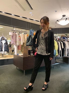 「Rawtus（ロータス）のアイテム（パンツ）」を使った、t☺︎rachanさん（レディース・157cm）の夏コーディネート