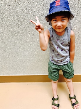 「F.O.KIDS（エフオーキッズ）のアイテム（タンクトップ）」を使った、うまくんのかぞくさん（キッズ・100cm）の夏コーディネート