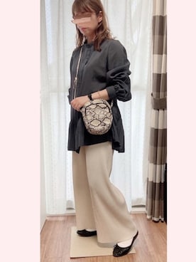 「ぺプラムトップス」｜「アイテム（バレエシューズ）」を使った、saさん（レディース・151cm）の春コーディネート