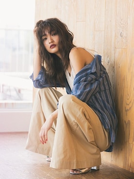 「ビッグシャツ」｜「アイテム（キャミソール）」を使った、VENCE EXCHANG OFFICIAL ACCOUNTさん（レディース・164cm）の夏コーディネート