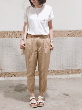 「LOWRYS FARM（ローリーズファーム）の８０ミコチノテーパードパンツ　744464 （チノパンツ）」を使った、えんさん（レディース・158cm）の秋コーディネート