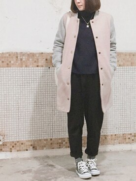 「LOWRYS FARM（ローリーズファーム）の８０ミコチノテーパードパンツ　744464 （チノパンツ）」を使った、えんさん（レディース・158cm）の冬コーディネート