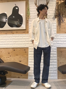 「アイテム（スリッポン）」を使った、並木一樹さん（メンズ・180cm・30代）の秋コーディネート