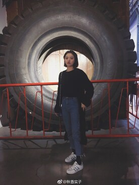 「H&M（エイチ・アンド・エム）のアイテム（ピーコート）」を使った、秋香实子さん（レディース・168cm）の冬コーディネート