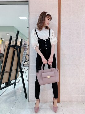 「LIPSERVICE（リップサービス）のアイテム（オールインワン・サロペット）」を使った、fumiさん（レディース・165cm）の冬コーディネート
