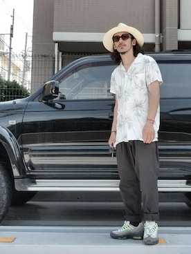 「Dickies（ディッキーズ）のWEB限定 Dickies/ディッキーズ TCツイル ストレッチタックワイドパンツ（その他パンツ）」を使った、OGAさん（メンズ・169cm）の春コーディネート