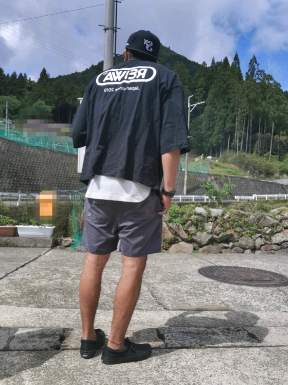 「シンプル、ラフ、休日コーデ、大人カジュアル、G-SHOCK、BAYFLOW(BAYFLOW)」｜「RVCAのアイテム（その他パンツ、グレー系）」を使った、mightyfly12さん（メンズ・177cm）の春コーディネートの1枚目の写真