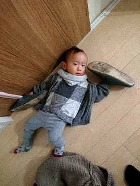 「アイテム（ストール/ショール）」を使った、とわん1105さん（キッズ・80cm）の春コーディネート